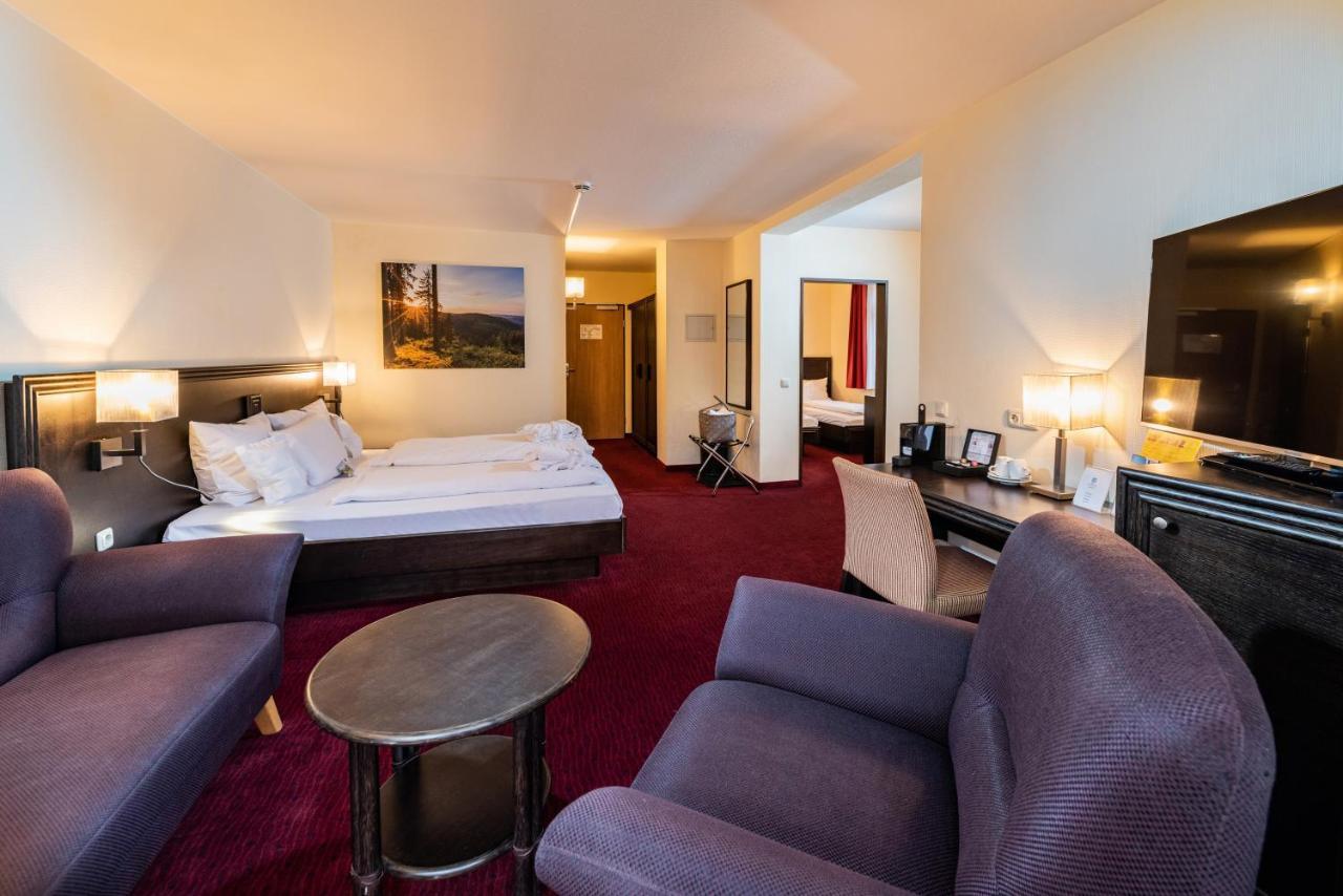Goebel'S Seehotel Diemelsee Екстер'єр фото