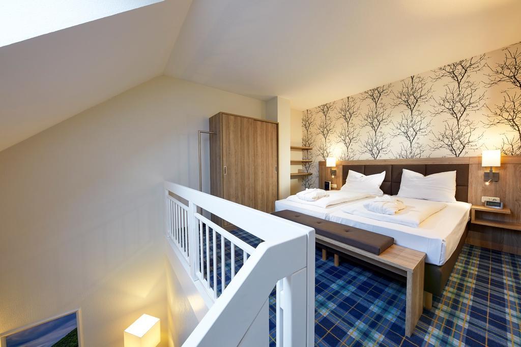 Goebel'S Seehotel Diemelsee Екстер'єр фото