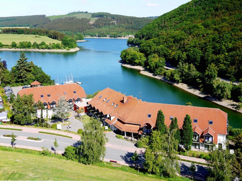 Goebel'S Seehotel Diemelsee Екстер'єр фото